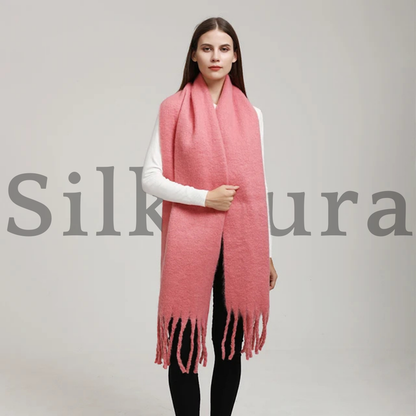 SilkAura – Exklusiv kashmirscarf för snygg värme