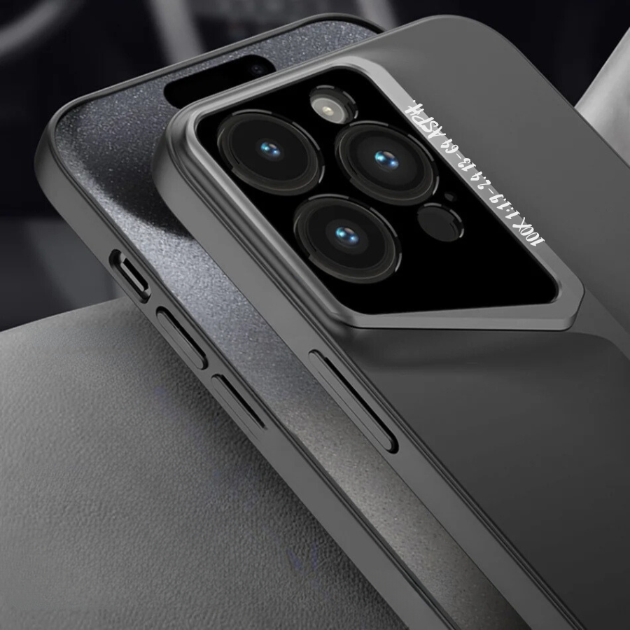 BladeSkin ultratunn titanium iPhone-fodral