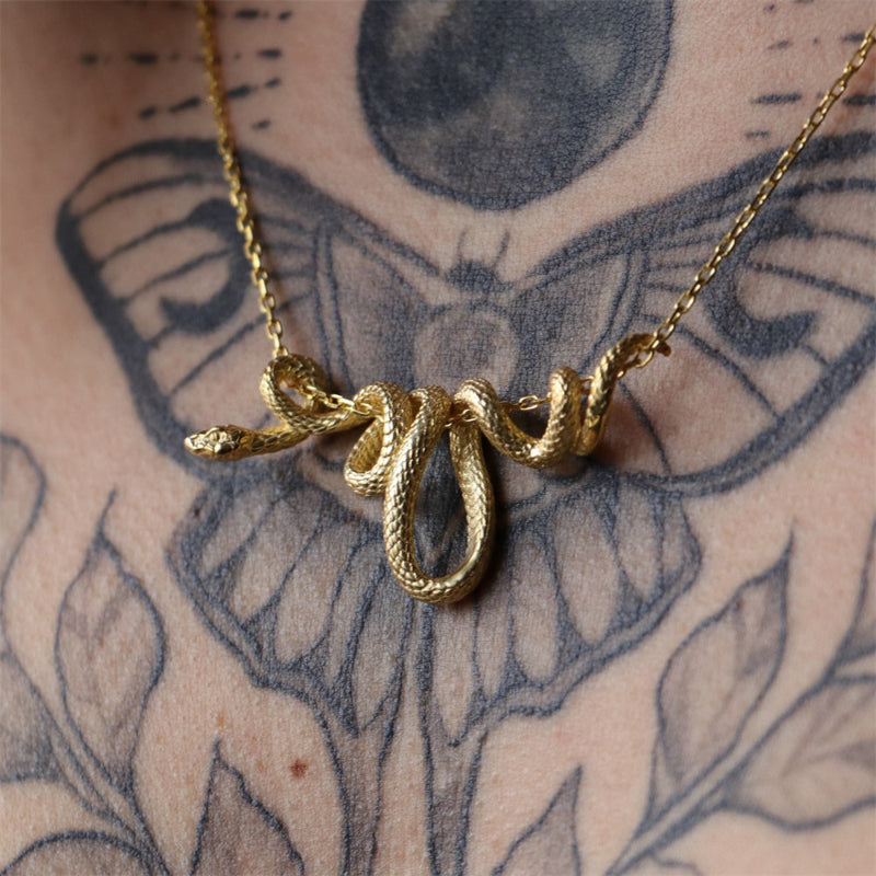 Halsband med ormkedja